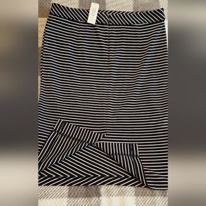 Banana Republic black and white striped pencil skirt size 12